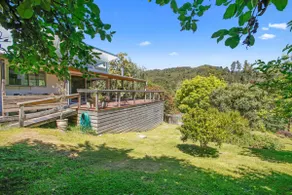 Cooinda Country Coastal Views Open Fireplace - Image 5