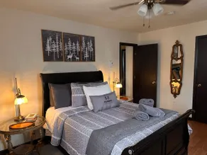 Pocono Summer cabin | Pool, Fire Pit, Sleeps 8 - Image 4
