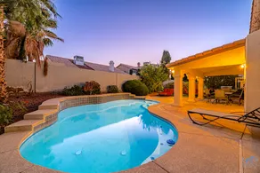 Stunning 5BR w/ Pool! Open Kitchen! Pool Table! - Image 5