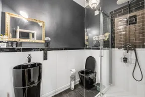 5 Elegant Art Deco Style, Quiet Location - Image 3