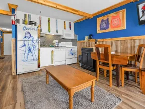 Ski-In/Out Condo in Snowshoe Mountain Resort! - Image 5