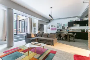Spacious New Yorker Loft 2 BR 3 Showers with Patio - Image 5
