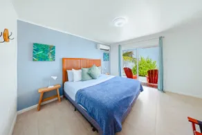 Charming & Private - 1BR/1BA - 3 min Palm Beach - Image 5