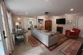 I Bedroom apartment /CTV/wifi/kitchenette - Image 2