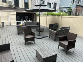 Classic & Comfortable Stay in Brooklyn: - Image 3