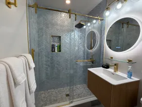 3BR Spacious Home~EVCharger~NEW Spa-Style Bathroom - Image 2