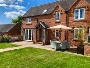 Personaggio Cottage Nr Peak District e Alton Towers - Image 3