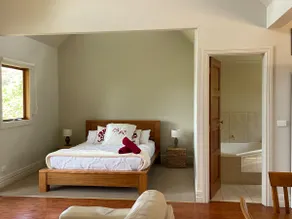 1Br ”Marion Suite” - free WiFi - Image 4
