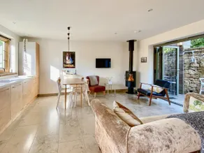Finch Cottage - Image 2