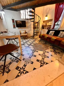 Garden Hideaway in Old Jaffa - Image 2