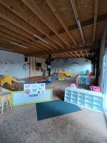 Viking cabin, children's games & mini farm - Image 4
