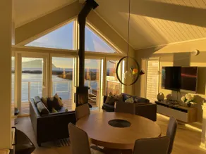 Large and modern waterfront house right by the ocean - Image 3