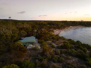 Wallaby Beach House | 15% Off Weekly! - Image 4