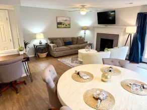 Business Travelers Delight - Walk to Alpharetta - Image 2