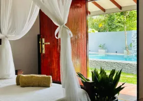 Talalla Studio 2 ~Pool~Kitchen~AC~Starlink WiFi - Image 5