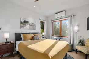 Sunset Spa Suite w/private patio, views & parking - Image 3
