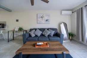 [Franks House]. 2BR/ Private Parking - Image 2