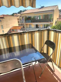 Entire place: Apartment with mezzanine. Beach 50 m - Image 4