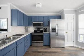 Quiet Neighborhood/Pet Friendly/Park/Pool/Trails - Image 2