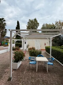 Vacation Home in Loano with Pool & Parking - Image 2