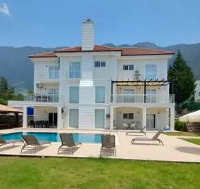 Villa Holly 5 bedroom Ideal for family holidays - Image 2