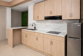 Modern and comfortable 1B - Image 2