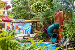 🌴16 Bed Compound Oasis 🌴Downtown Jaco with Private Pool & Hot Tub - Image 3