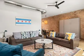 Beautiful and spacious West Loop apartment. - Image 2