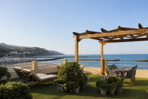 Xristinas Seaside Apartments - Image 4
