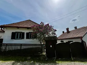 Pitvaros Guesthouse - Image 2