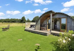 Dartmoor View Luxury Log Cabin with Hot Tub - Image 3