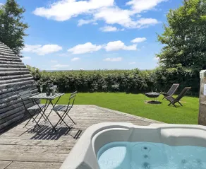 Dartmoor View Luxury Log Cabin with Hot Tub - Image 2