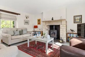 Secluded country cottage with private gardens - Image 3