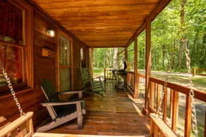 Mountaineer Cabin 3 - Hot Tub & Fireplace close to New River Gorge National Park - Image 5