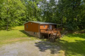 Mountaineer Cabin 6 - Hot Tub & Gas Fireplace close to New River Gorge - Image 5