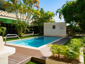 Modern Subterranean 1 BDRM, 1 min walk to beach - Image 2