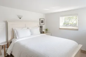 Green Lake Retreat | AC + Walkable + Free Parking - Image 4
