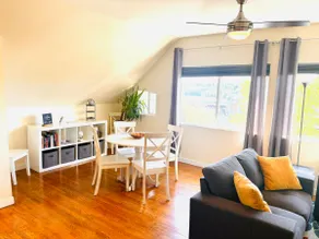 Beautiful 2 Bdrm Home- Location & Gorgeous VIEWS - Image 5