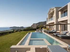 Villa Mare I Free Heated Pool Infinite Blue - Image 4