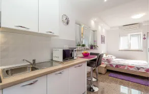 Awesome Apartment In Rukavac With Wifi - Image 2