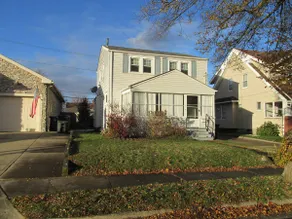 Charming Firestone Park Craftsmen home - Image 5