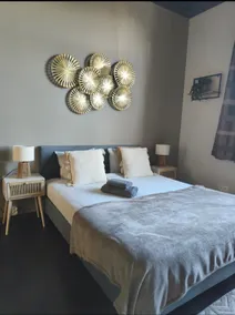 LA SUITE 159 - Image 2