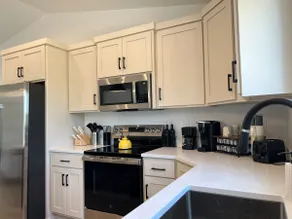 Luxury 4BR Vacation by Fargo, NDSU & Fargo dome - Image 2