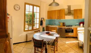 Stone house in Isle-sur-la-Sorgue - Image 4