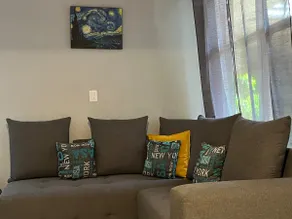 Lovely apt. named ”Classic Minimalist” - Image 3