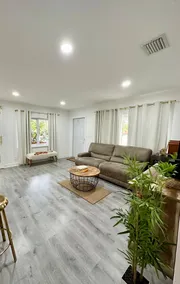 Intimate Retreat In The Heart Of Fort Lauderdale - Image 4
