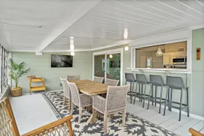 Canal Front Bungalow with Screened Patio and Kayaks - Image 2