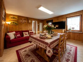 Panoramic mountain chalet with garden, valley view - Image 2