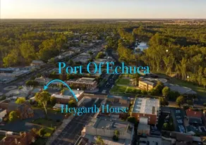 Central Luxury Townhouse in Port of Echuca Fits 15 - Image 4