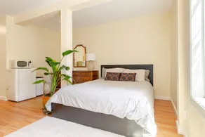 Sea Cliff Garden Studio w/ Large Sunny Patio - Image 3